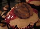 2010 10 23 - Zombie Hello Kitty Cake and Brain Cupcakes